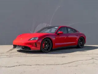 2026 Porsche Taycan GTS - Photo 5