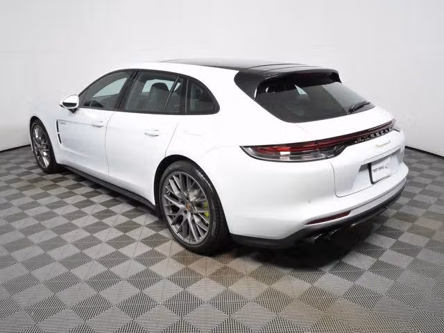 2023 Porsche Panamera 4 E-Hybrid - Photo 19