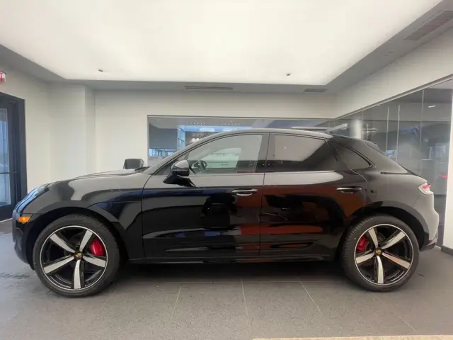 2026 Porsche Macan S - Photo 14