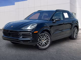 2023 Porsche Cayenne Platinum Edition's photo