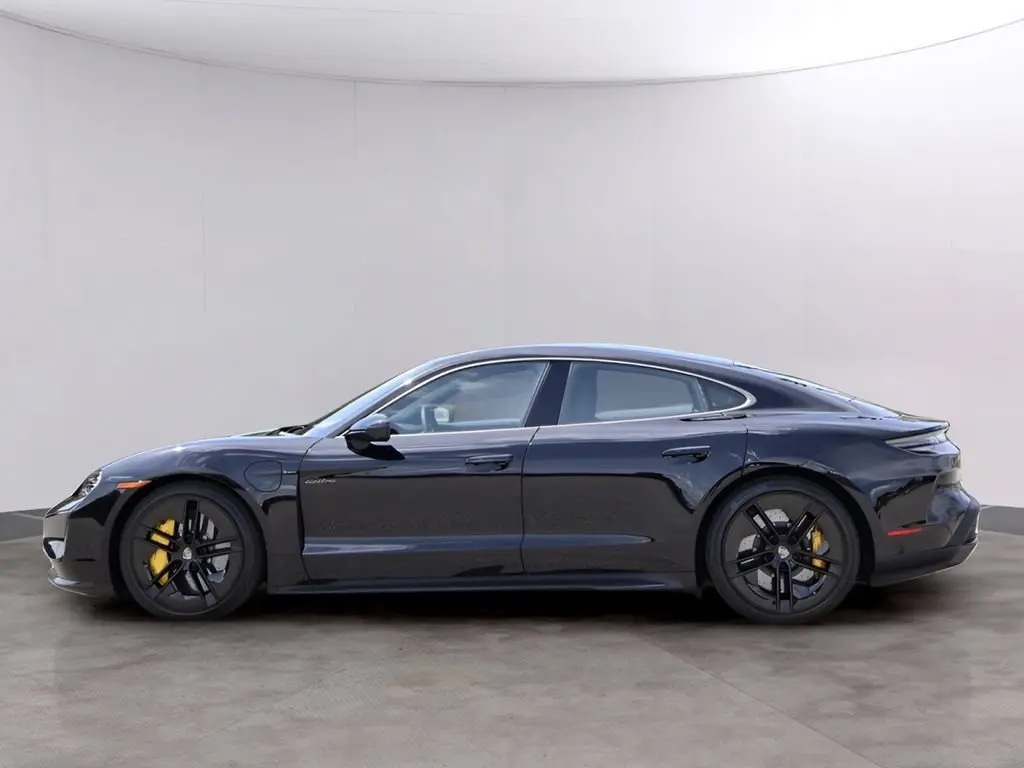 2026 Porsche Taycan Turbo S - Photo 16