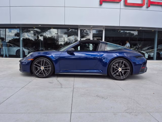 2025 Porsche 911 GTS - Photo 10
