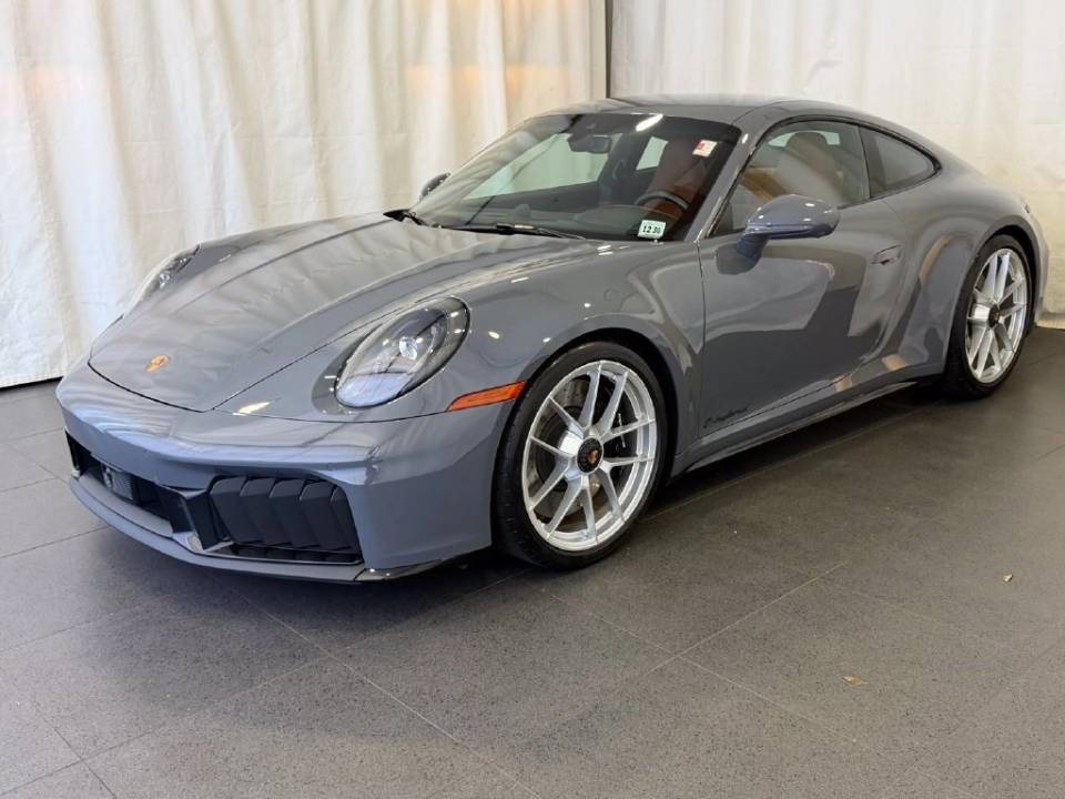 2026 Porsche 911 GTS