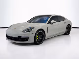 2020 Porsche Panamera Turbo S E-Hybrid's photo