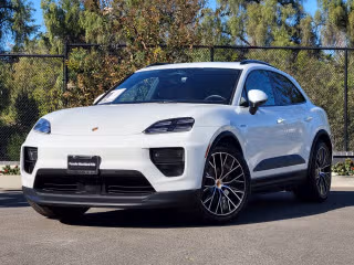 2025 Porsche Macan
