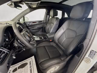 2026 Porsche Macan T - Photo 33
