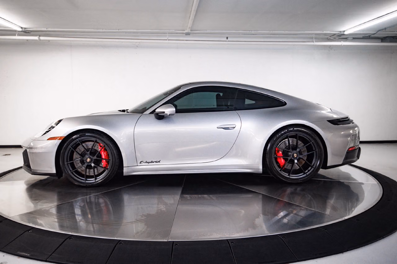 2025 Porsche 911 Carrera GTS (992 II), photo 12