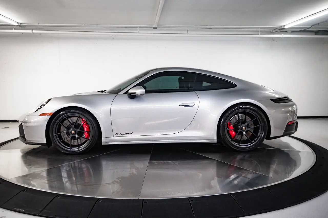2025 Porsche 911 Carrera GTS (992 II), photo 16
