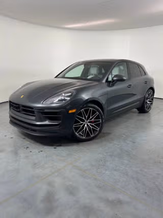 2023 Porsche Macan S's photo