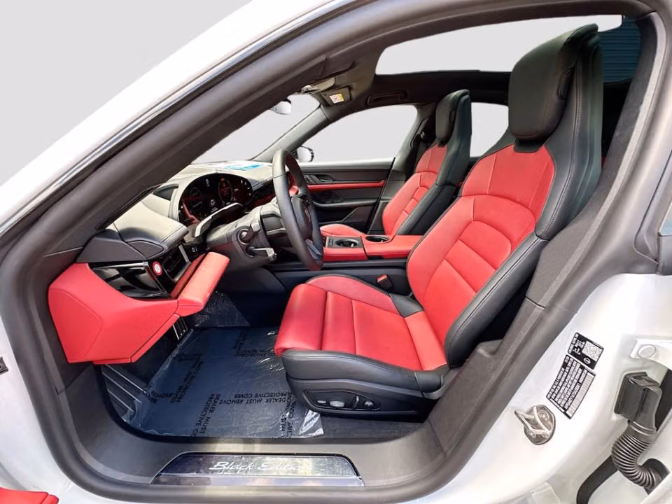 2026 Porsche Taycan S - Photo 35