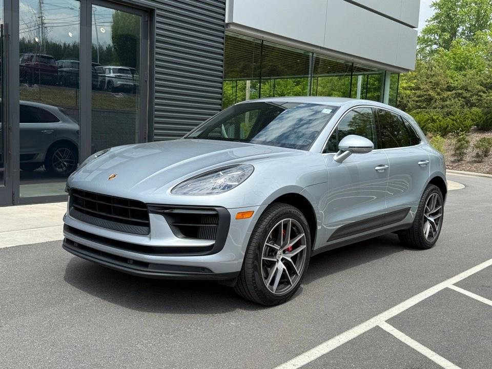 2022 Porsche Macan S