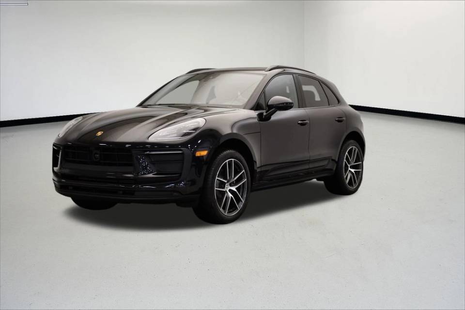 2025 Porsche Macan Base