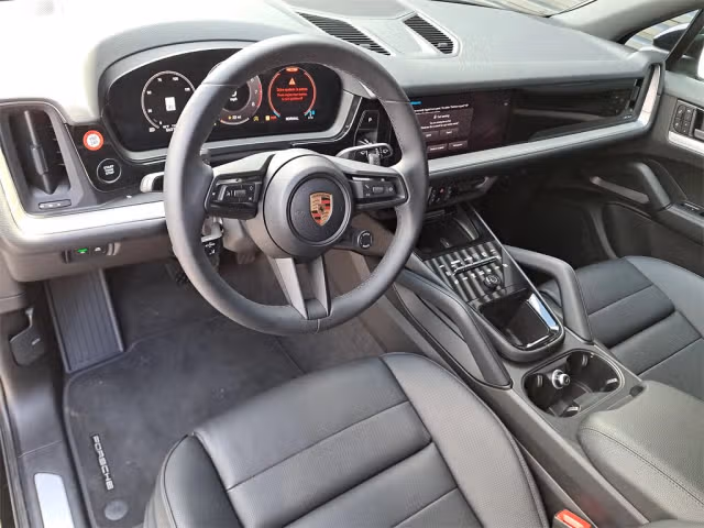 2025 Porsche Cayenne Base - Photo 26