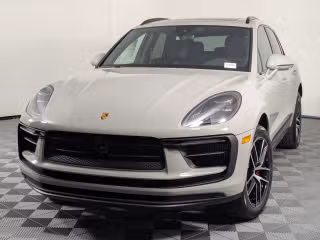 2026 Porsche Macan S's photo