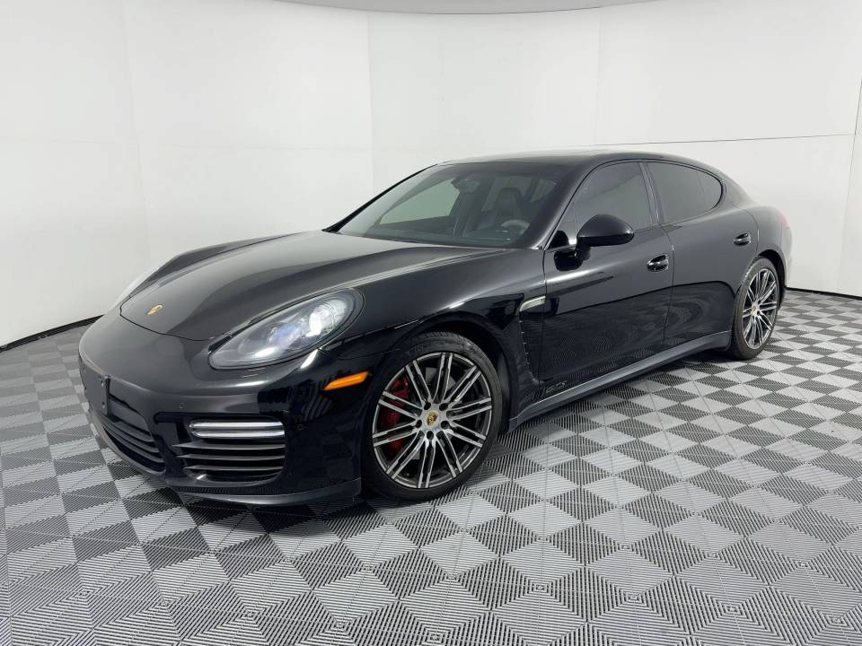 2016 Porsche Panamera GTS