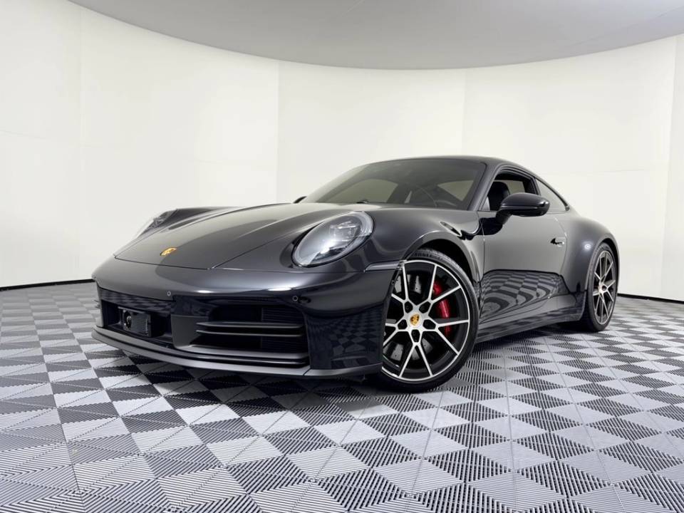 2025 Porsche 911