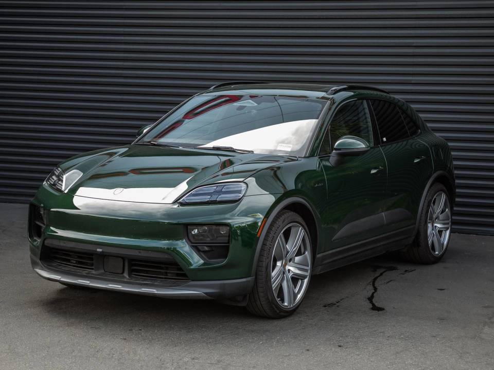 2025 Porsche Macan S
