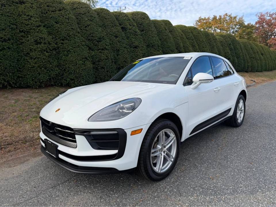 2026 Porsche Macan