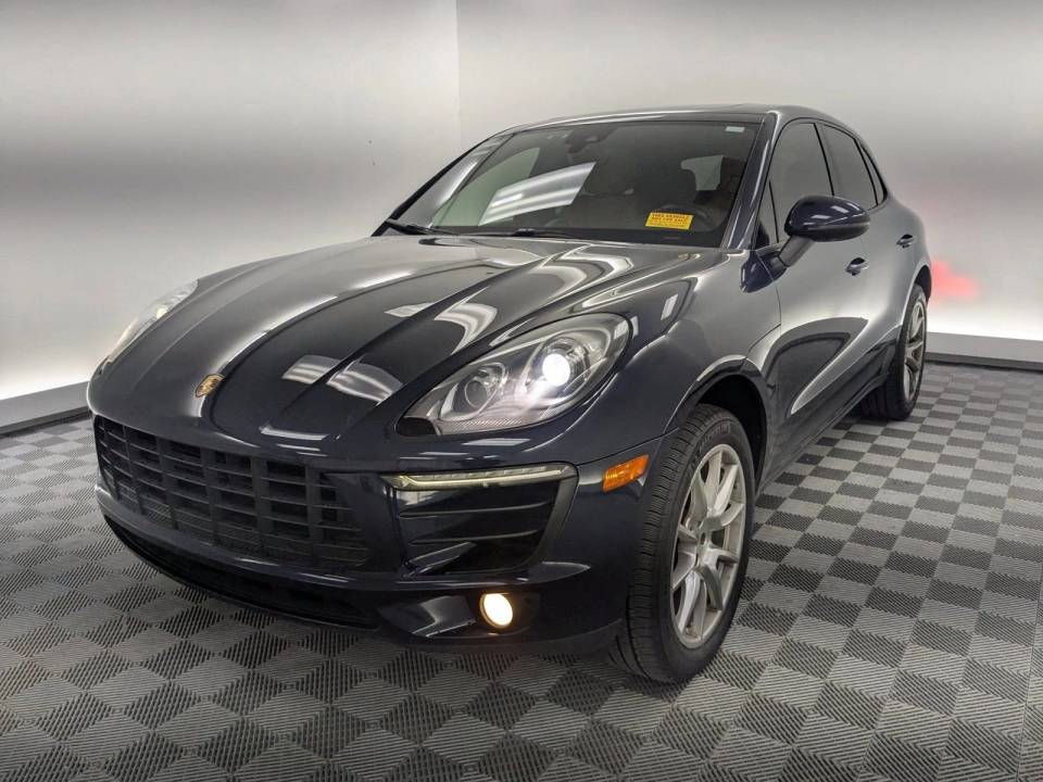 2017 Porsche Macan Base