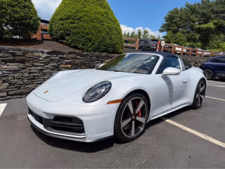 2026 Porsche 911 Carrera 4S targa's photo