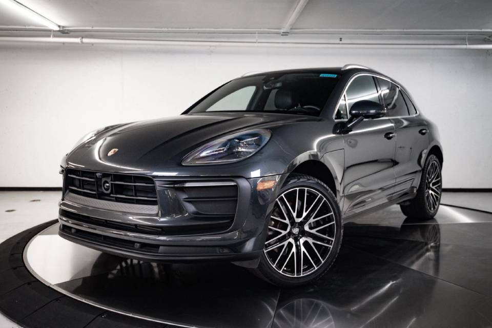 2026 Porsche Macan