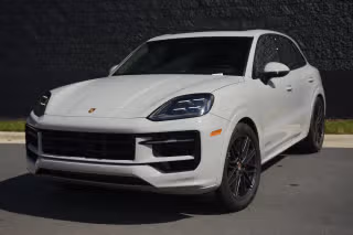 2026 Porsche Cayenne GTS's photo