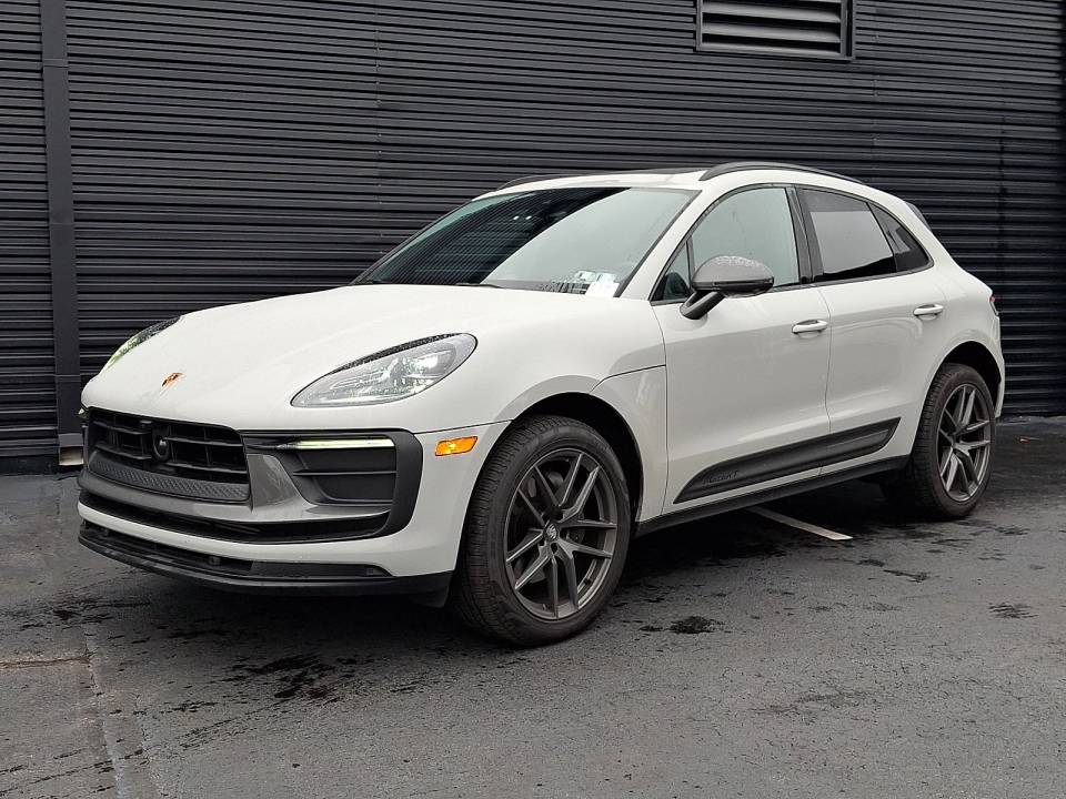 2026 Porsche Macan