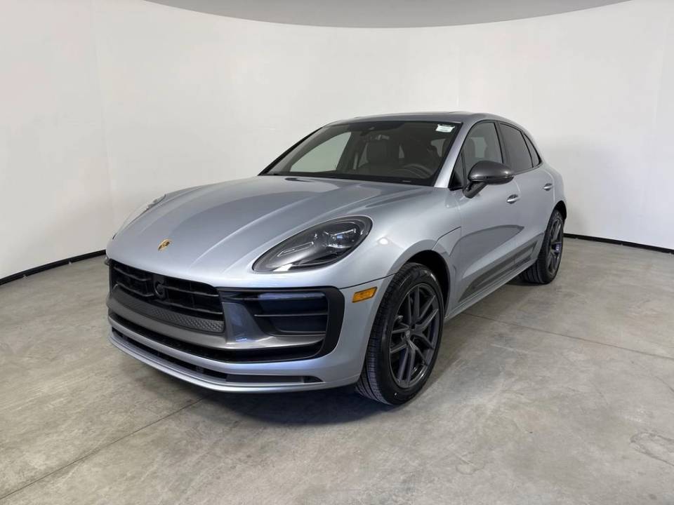 2026 Porsche Macan T