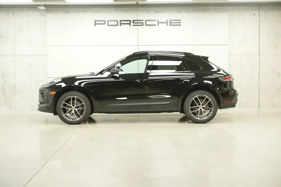 2026 Porsche Macan Base - Photo 15