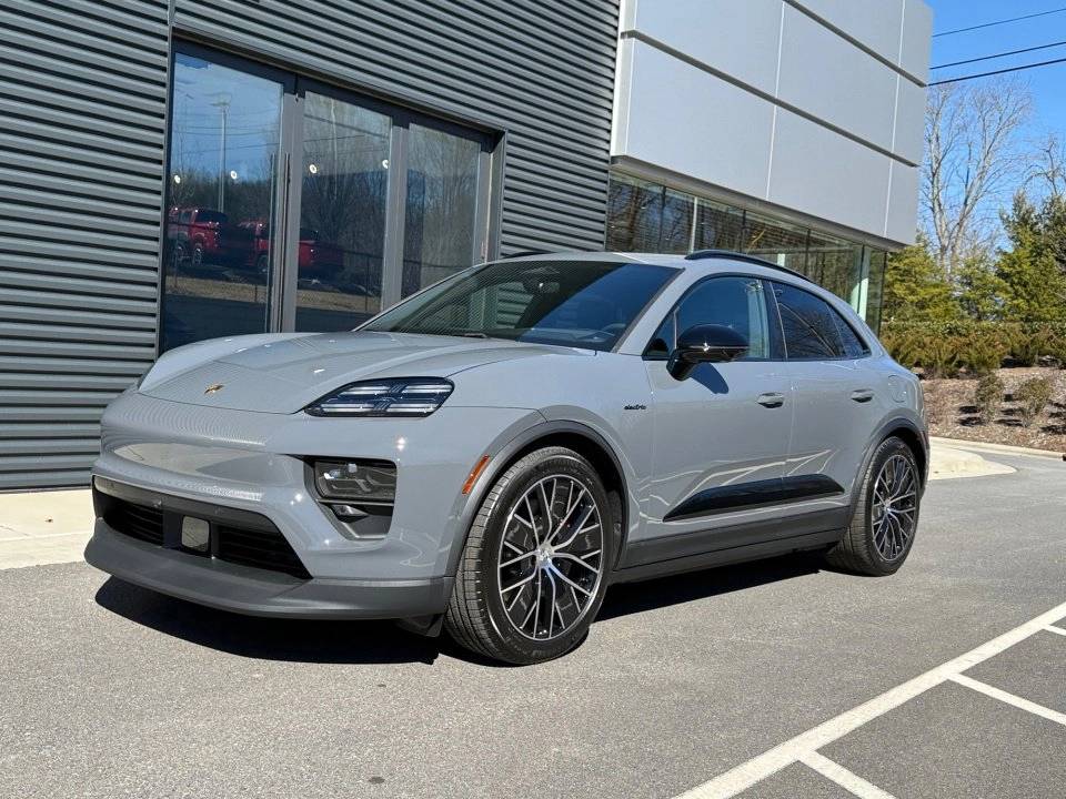2026 Porsche Macan S