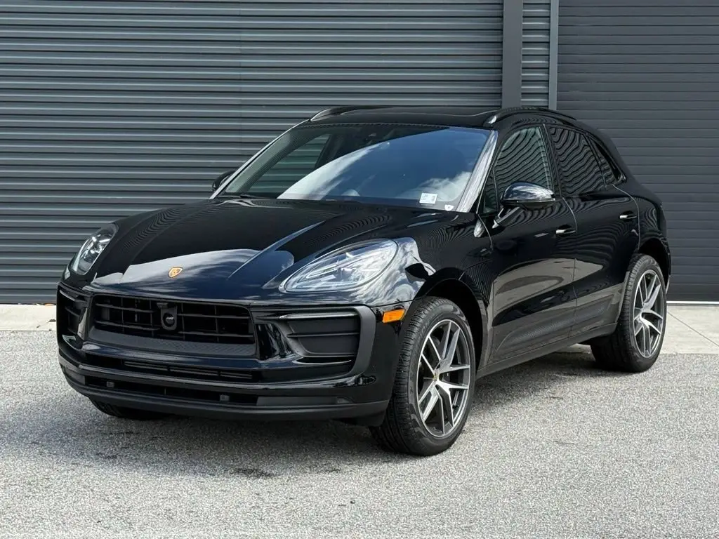 2026 Porsche Macan