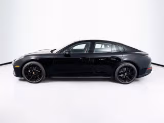 2026 Porsche Panamera Base - Photo 9