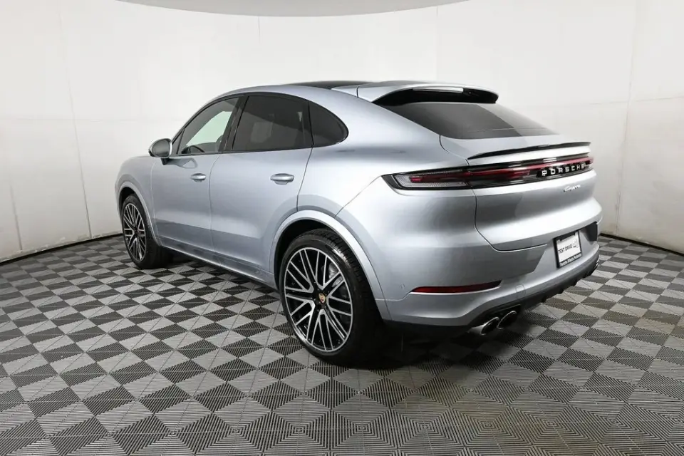 2026 Porsche Cayenne Coup Base - Photo 23