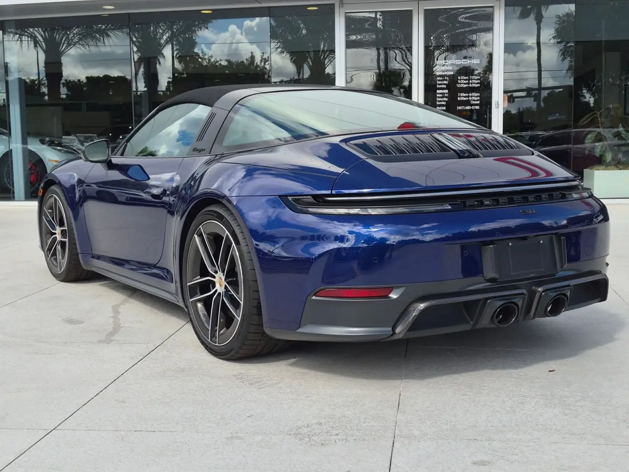 2025 Porsche 911 GTS - Photo 24