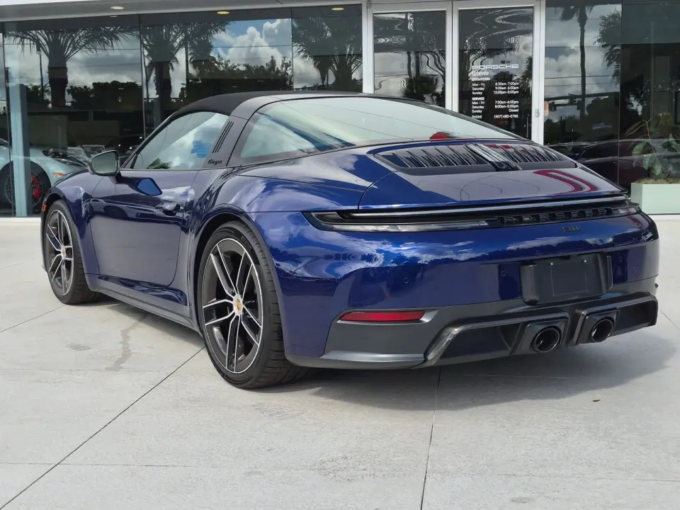 2025 Porsche 911 GTS - Photo 23