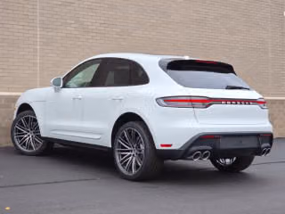 2026 Porsche Macan Base - Photo 17