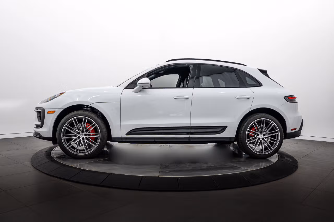 2026 Porsche Macan S - Photo 12