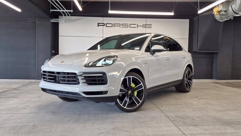 2023 Porsche Cayenne Coupe