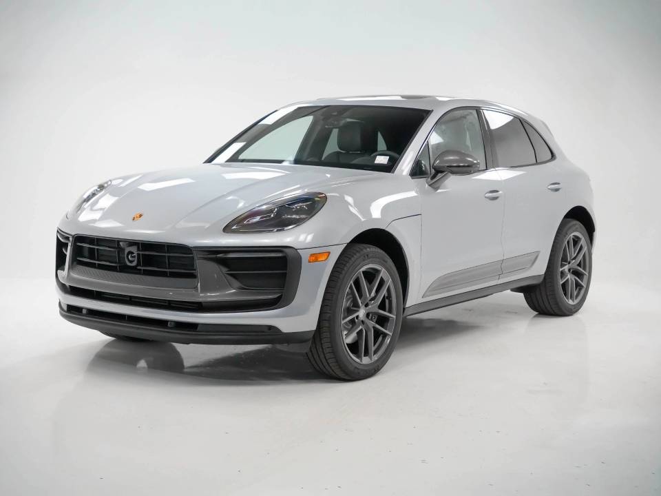 2025 Porsche Macan T