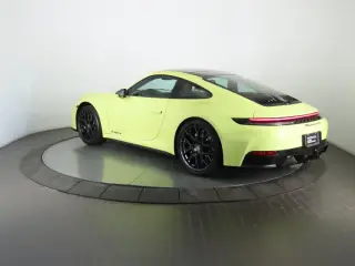 2025 Porsche 911 GTS - Photo 21
