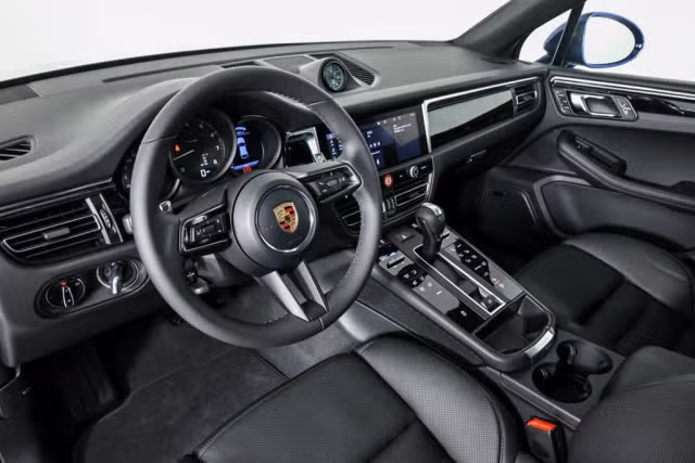 2026 Porsche Macan Base - Photo 26