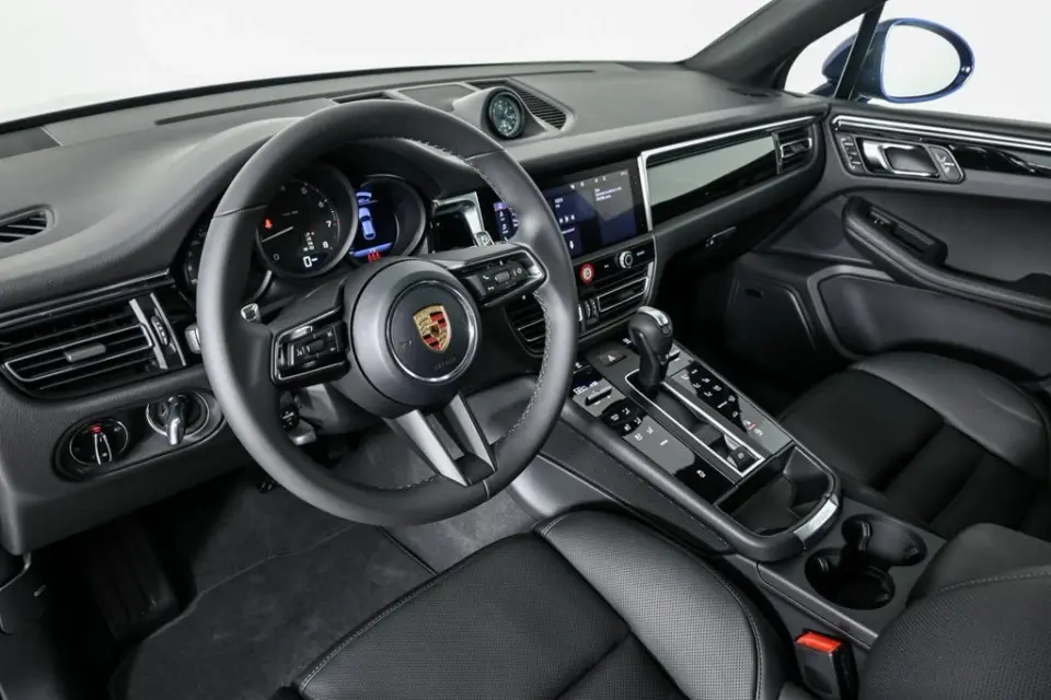 2026 Porsche Macan Base - Photo 31