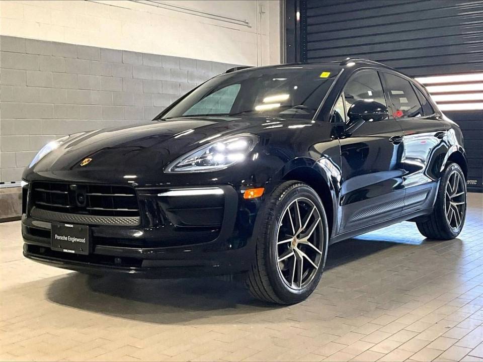 2023 Porsche Macan Base