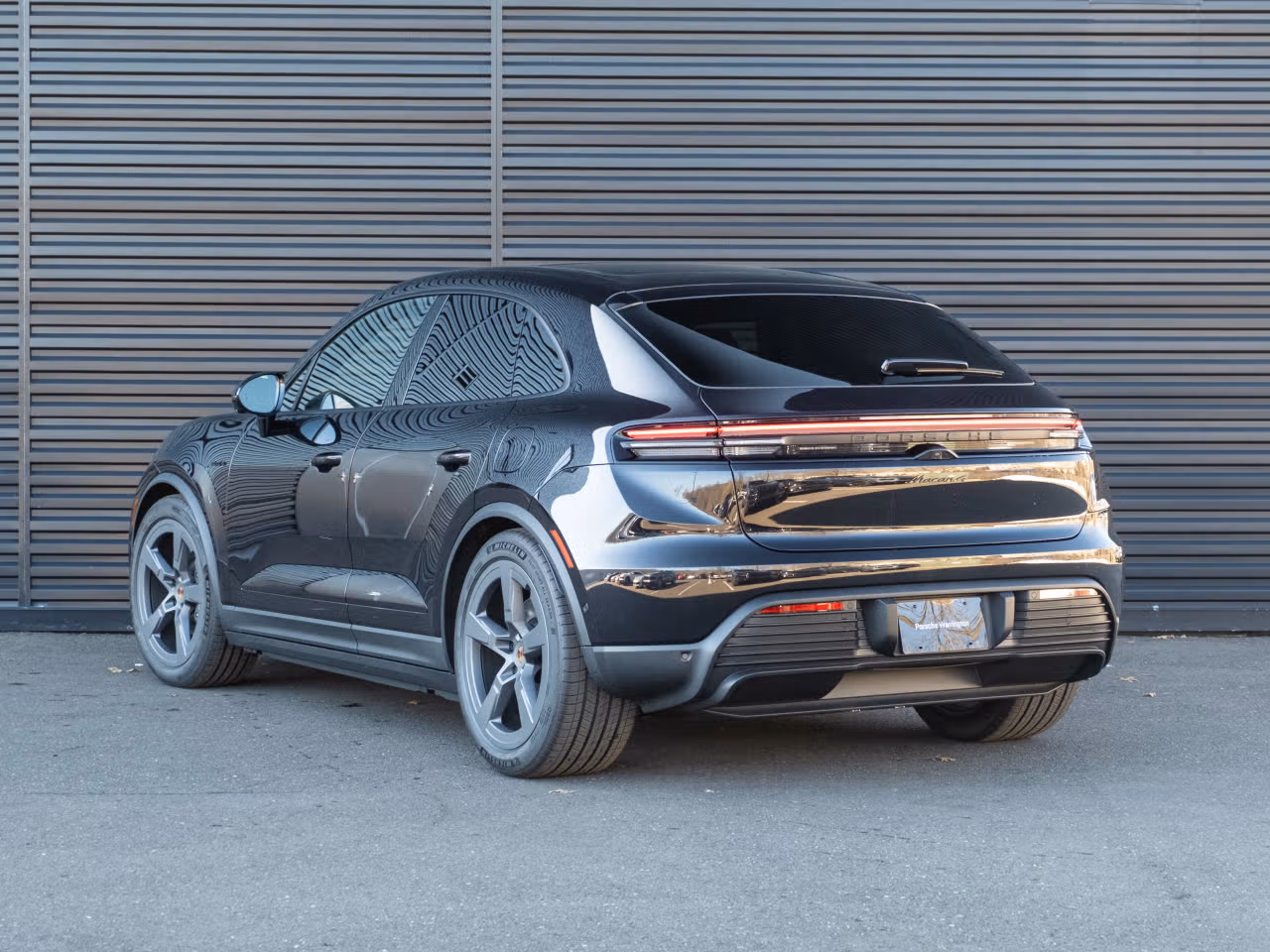2026 Porsche Macan Base - Photo 20