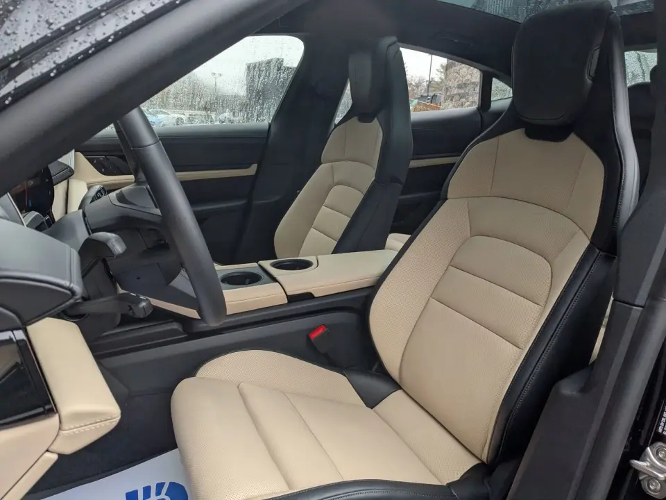 2026 Porsche Taycan S - Photo 39