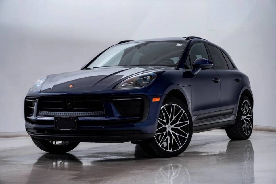 2023 Porsche Macan T