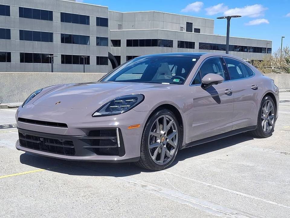 2025 Porsche Panamera Base