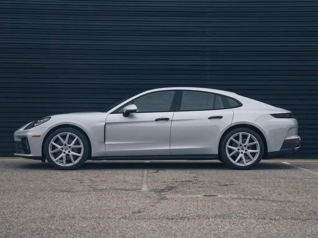 2025 Porsche Panamera Base - Photo 12