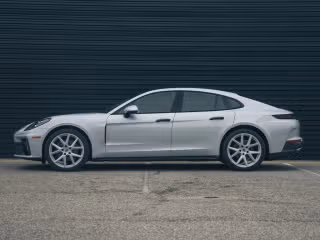 2025 Porsche Panamera Base - Photo 9