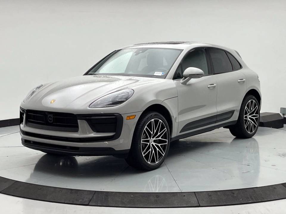 2026 Porsche Macan
